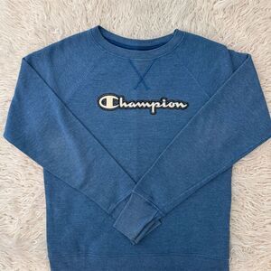 Cute Champion Women's Blue Crewneck Sweatshirt Size S Long Sleeve Casual Y2K